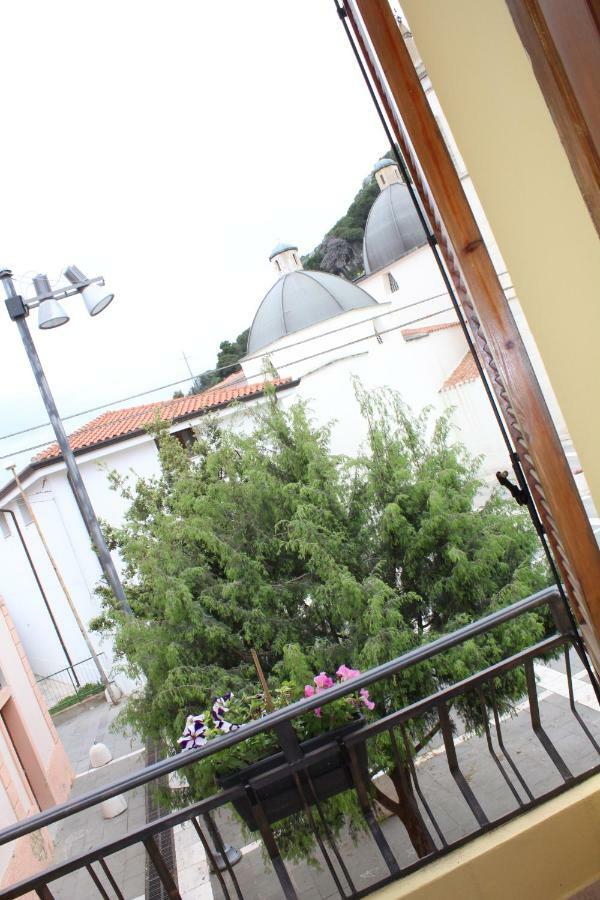 Su Campanile Hotel Baunei Exterior foto
